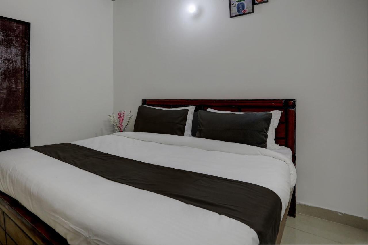 Hotel O The Royal Villa นิวเดลี ภายนอก รูปภาพ
